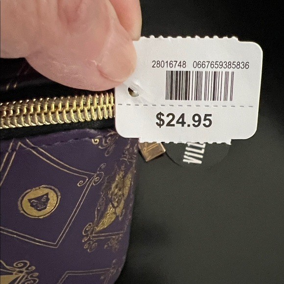 DISNEY VILLAINS NWT PURPLE & GOLD LARGE STUNNING MAKEUP CASE - Picture 6 of 14